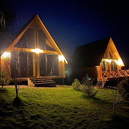 Pensiunea La Iepurasi Lunga Exterior foto